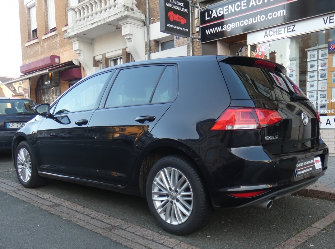 Volkswagen Golf — 17